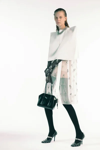 Look 52